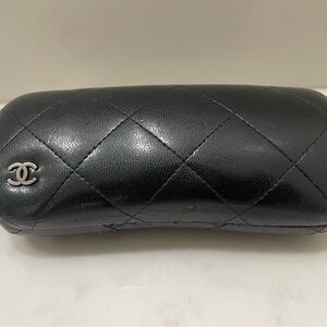 CHANEL Quilted Hard Case / Eyeglass Case • Black Leather • Silver CC